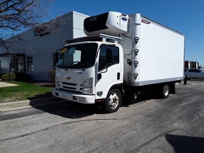 Chevrolet 4500XD 16 ft Refrigerated Truck - 215HP, 6 Speed Automatic, Liftgate