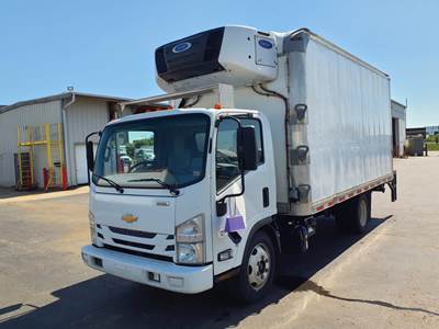 Chevrolet 4500XD 16 ft Refrigerated Truck - 215HP, 6 Speed Automatic, Liftgate