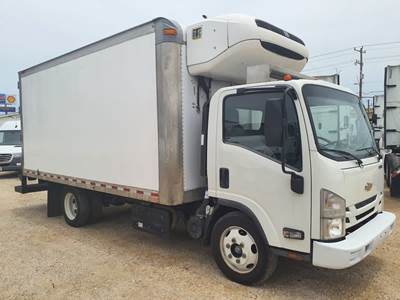 Chevrolet 4500XD 16 ft Refrigerated Truck - 215HP, 6 Speed Automatic