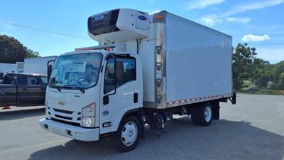 Chevrolet 4500XD 16 ft Refrigerated Truck - 215HP, 6 Speed Automatic, Liftgate
