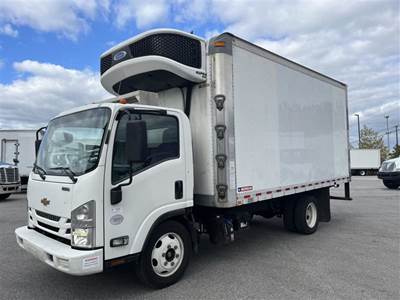 Chevrolet LCF5500HD 16 ft Refrigerated Truck - 215HP, 6 Speed Automatic