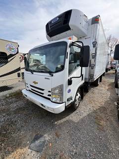 Chevrolet LCF5500XD 18 ft Refrigerated Truck - 215HP, 6 Speed Automatic