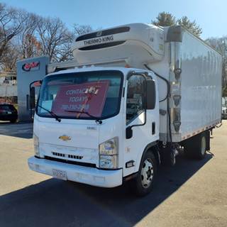 Chevrolet LCF5500XD 14 ft Refrigerated Truck - 215HP, 6 Speed Automatic