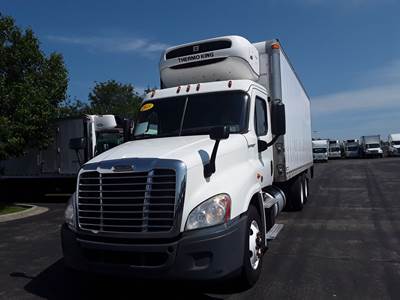 Freightliner Cascadia 125 26 ft Refrigerated Truck - 410HP, 10 Speed Manual, Liftgate