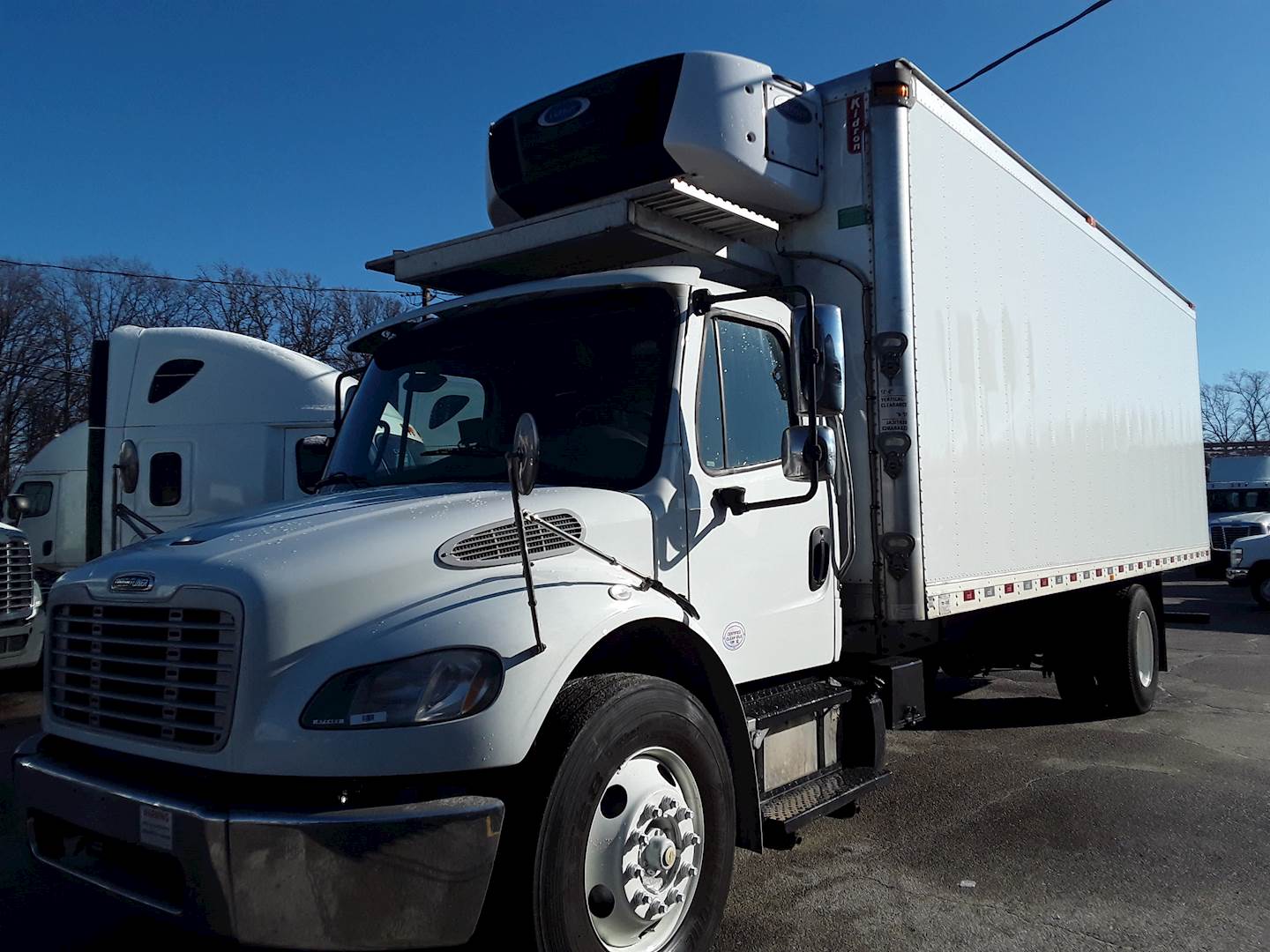 2017 Freightliner M2 106 24 Ft Refrigerated Truck 240hp 9 Carrier For Sale 219 807 Miles Warwick Ri 671453 Mylittlesalesman Com