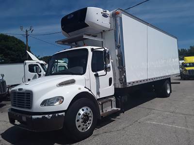 Freightliner M2 106 26 ft Refrigerated Truck - 260HP, 6 Speed Automatic