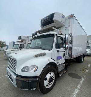 Freightliner M2 106 22 ft Refrigerated Truck - 260HP, 9 Speed Automatic