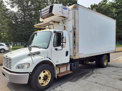 Freightliner M2 106 18 ft Refrigerated Truck - 240HP, 5 Speed Automatic