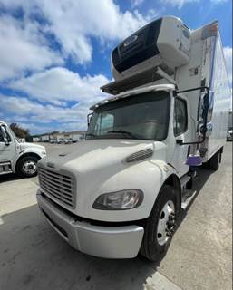 Freightliner M2 106 22 ft Refrigerated Truck - 260HP, 9 Speed Automatic