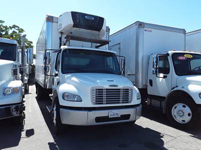 Freightliner M2 106 22 ft Refrigerated Truck - 260HP, 9 Speed Automatic