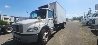 Freightliner M2 106 17 ft Refrigerated Truck - 280HP, 9 Speed Automatic