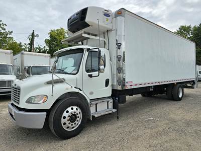Freightliner M2 106 28 ft Refrigerated Truck - 280HP, 6 Speed Automatic, Liftgate