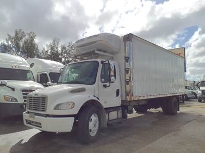 Freightliner M2 106 22 ft Refrigerated Truck - 280HP, 6 Speed Automatic
