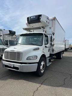 Freightliner M2 106 22 ft Refrigerated Truck - 260HP, 9 Speed Automatic