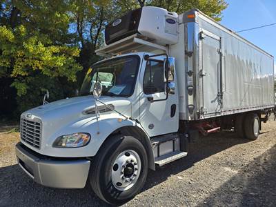 Freightliner M2 106 24 ft Refrigerated Truck - 240HP, 9 Speed Automatic, Liftgate