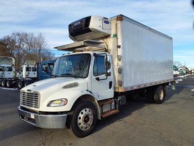 Freightliner M2 106 20 ft Refrigerated Truck - 230HP, 6 Speed Automatic, Liftgate