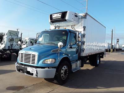 Freightliner M2 106 18 ft Refrigerated Truck - 240HP, 6 Speed Automatic, Liftgate