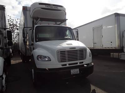 Freightliner M2 106 22 ft Refrigerated Truck - 270HP, 6 Speed Automatic