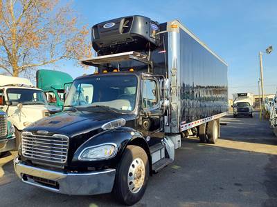Freightliner M2 106 26 ft Refrigerated Truck - 230HP, 6 Speed Automatic