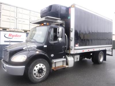 Freightliner M2 106 18 ft Refrigerated Truck - 240HP, 6 Speed Automatic