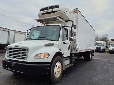 Freightliner M2 106 26 ft Refrigerated Truck - 280HP, 9 Speed Automatic, Liftgate