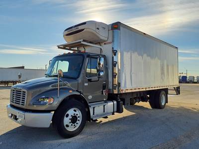 Freightliner M2 106 22 ft Refrigerated Truck - 240HP, 6 Speed Automatic