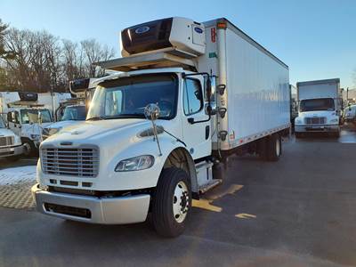 Freightliner M2 106 26 ft Refrigerated Truck - 330HP, 6 Speed Automatic, Liftgate
