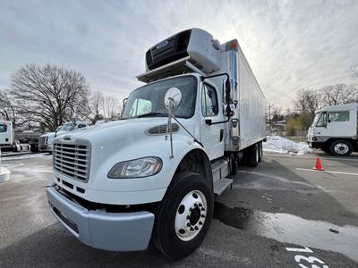 Freightliner M2 106 24 ft Refrigerated Truck - 300HP, 6 Speed Automatic, Liftgate