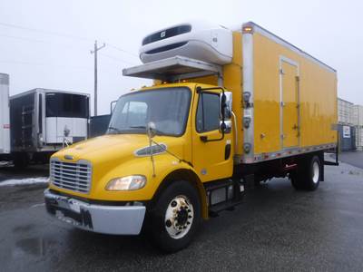 Freightliner M2 106 20 ft Refrigerated Truck - 240HP, 6 Speed Automatic
