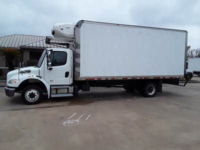 Freightliner M2 106 20 ft Refrigerated Truck - 240HP, 6 Speed Automatic