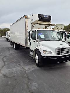 Freightliner M2 106 26 ft Refrigerated Truck - 240HP, 6 Speed Automatic, Liftgate
