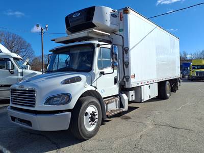 Freightliner M2 106 24 ft Refrigerated Truck - 260HP, 9 Speed Automatic, Liftgate