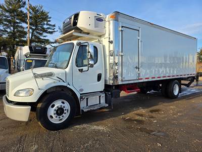 Freightliner M2 106 24 ft Refrigerated Truck - 240HP, 9 Speed Automatic, Liftgate