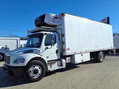 Freightliner M2 106 24 ft Refrigerated Truck - 260HP, 9 Speed Automatic, Liftgate