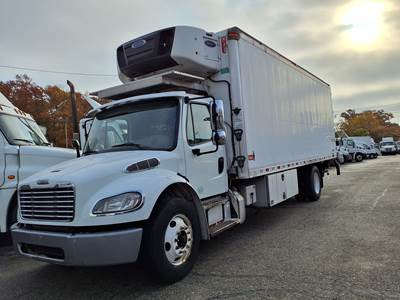 Freightliner M2 106 24 ft Refrigerated Truck - 260HP, 6 Speed Automatic, Liftgate