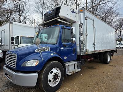 Freightliner M2 106 24 ft Refrigerated Truck - 240HP, 9 Speed Automatic, Liftgate