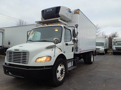 Freightliner M2 106 18 ft Refrigerated Truck - 240HP, 6 Speed Automatic