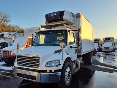 Freightliner M2 106 18 ft Refrigerated Truck - 260HP, 6 Speed Automatic