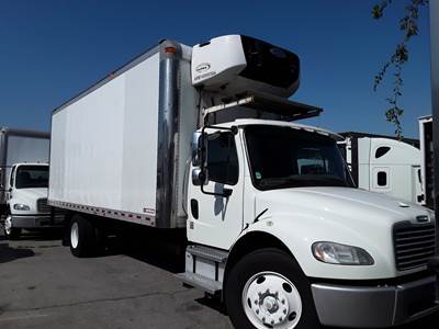 Freightliner M2 106 22 ft Refrigerated Truck - 260HP, 9 Speed Automatic