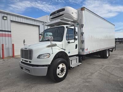 Freightliner M2 106 26 ft Refrigerated Truck - 6 Speed Automatic, Liftgate