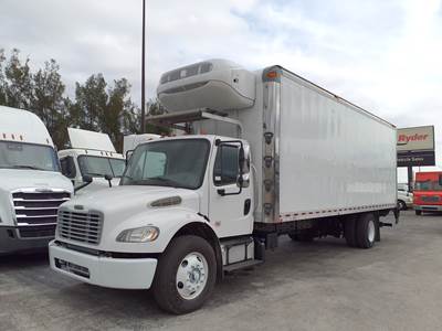 Freightliner M2 106 26 ft Refrigerated Truck - 280HP, 6 Speed Automatic, Liftgate