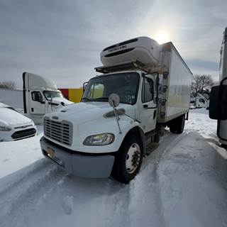 Freightliner M2 106 18 ft Refrigerated Truck - 260HP, 6 Speed Automatic