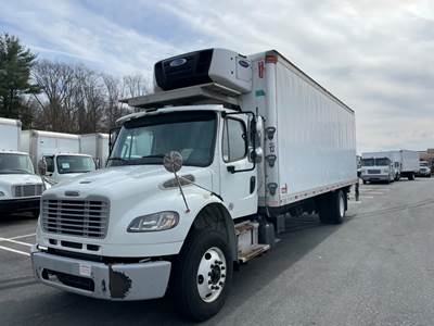Freightliner M2 106 26 ft Refrigerated Truck - 330HP, 6 Speed Automatic, Liftgate