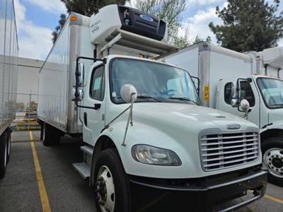 Freightliner M2 106 26 ft Refrigerated Truck - 240HP, 6 Speed Automatic, Liftgate