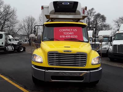 Freightliner M2 106 22 ft Refrigerated Truck - 240HP, 6 Speed Automatic