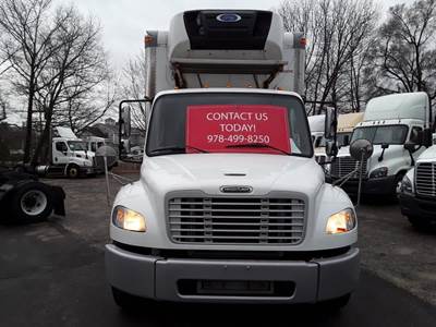 Freightliner M2 106 22 ft Refrigerated Truck - 250HP, 6 Speed Automatic
