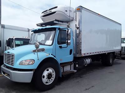 Freightliner M2 106 22 ft Refrigerated Truck - 6 Speed Automatic
