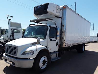Freightliner M2 106 26 ft Refrigerated Truck - 260HP, 6 Speed Automatic