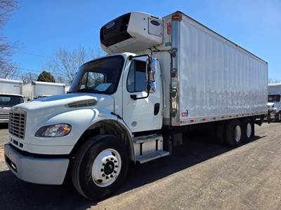 Freightliner M2 106 26 ft Refrigerated Truck - 300HP, 6 Speed Automatic, Liftgate