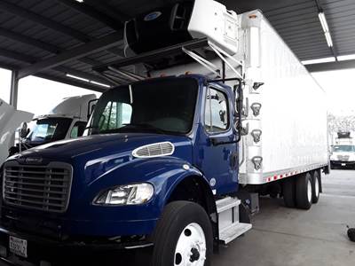 Freightliner M2 106 26 ft Refrigerated Truck - 270HP, 6 Speed Automatic, Liftgate